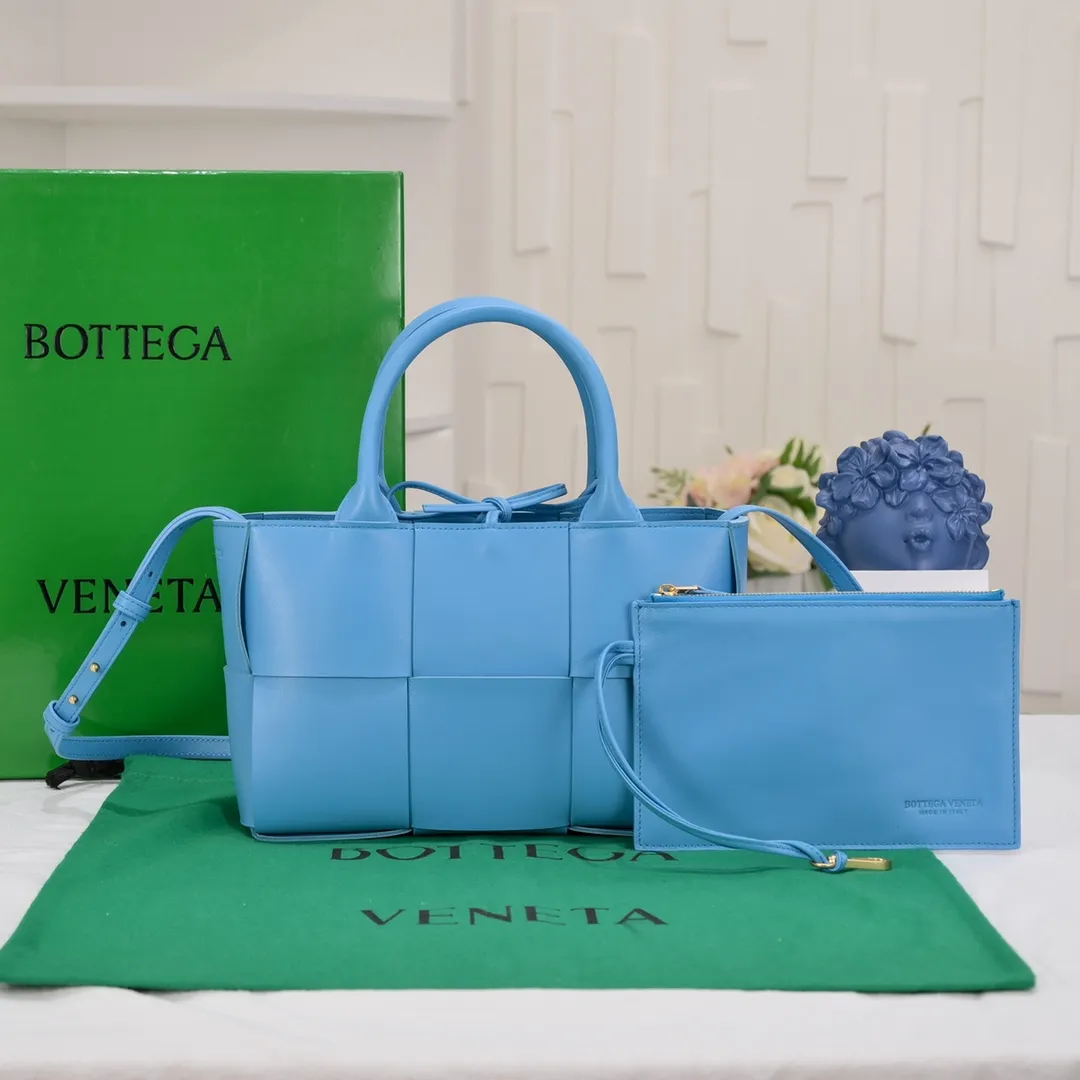 New color (pool blue)